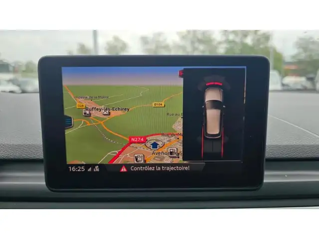 Audi A4 view 12