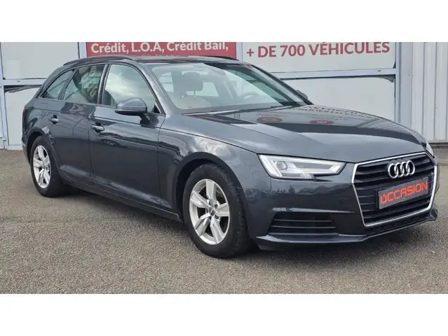 Audi A4 view 17