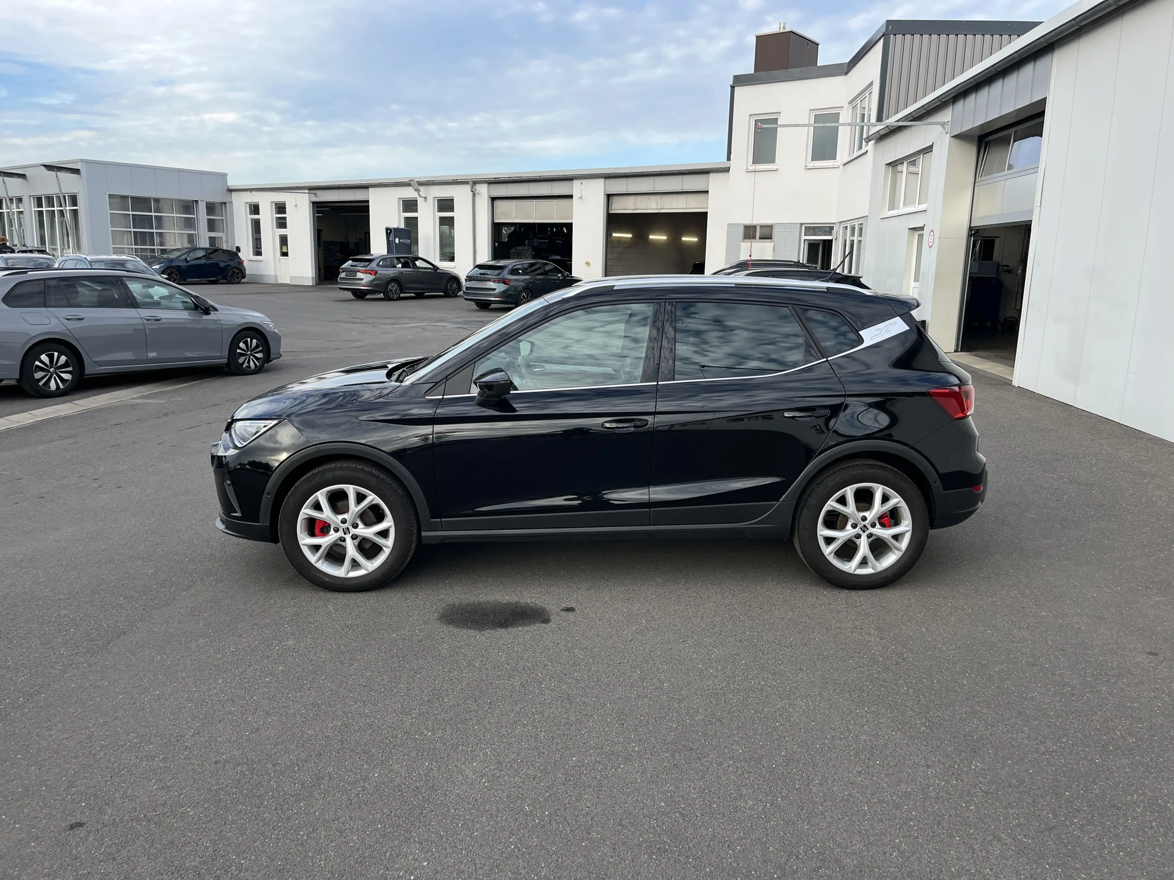 SEAT Arona 1.0 TSI DSG FR 119€ m.20% Anz. Navi ACC SHZ RFK — photo 3