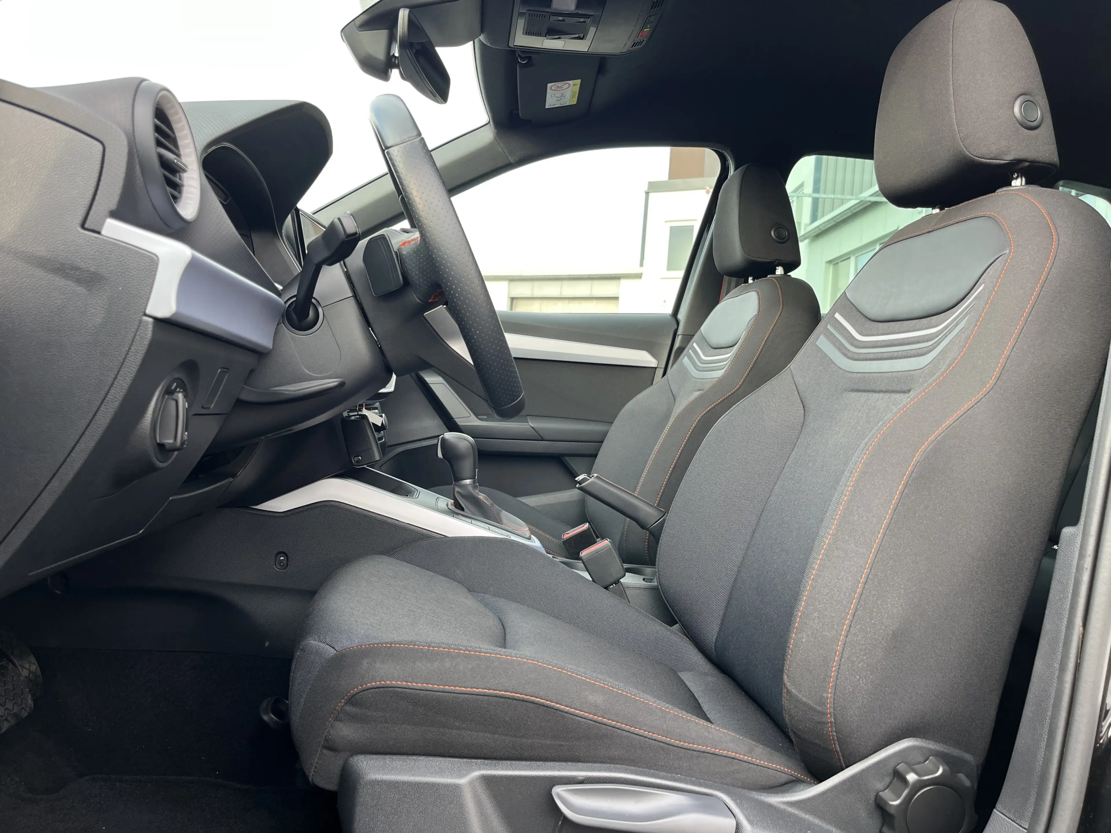 SEAT Arona 1.0 TSI DSG FR 119€ m.20% Anz. Navi ACC SHZ RFK — photo 13