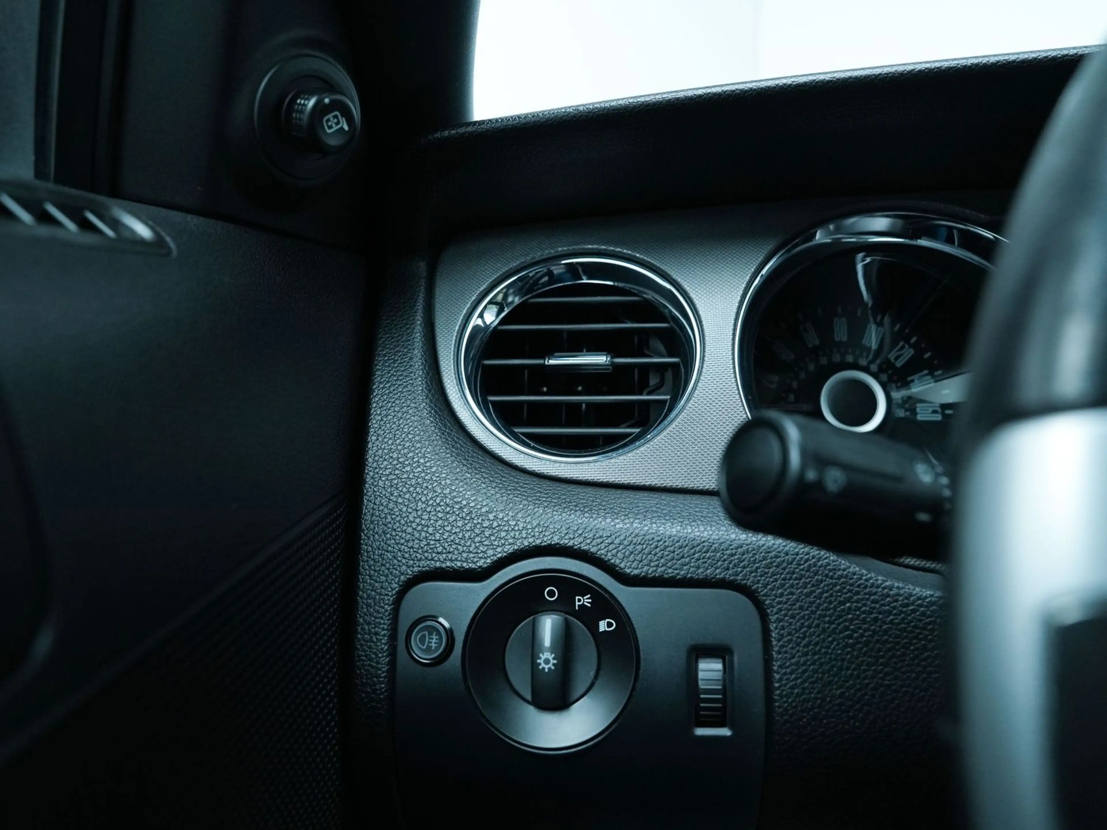 Ford Mustang 3,7 CABRIO*BLUETOOTH*LEDER*AUTOMATIK — photo 10