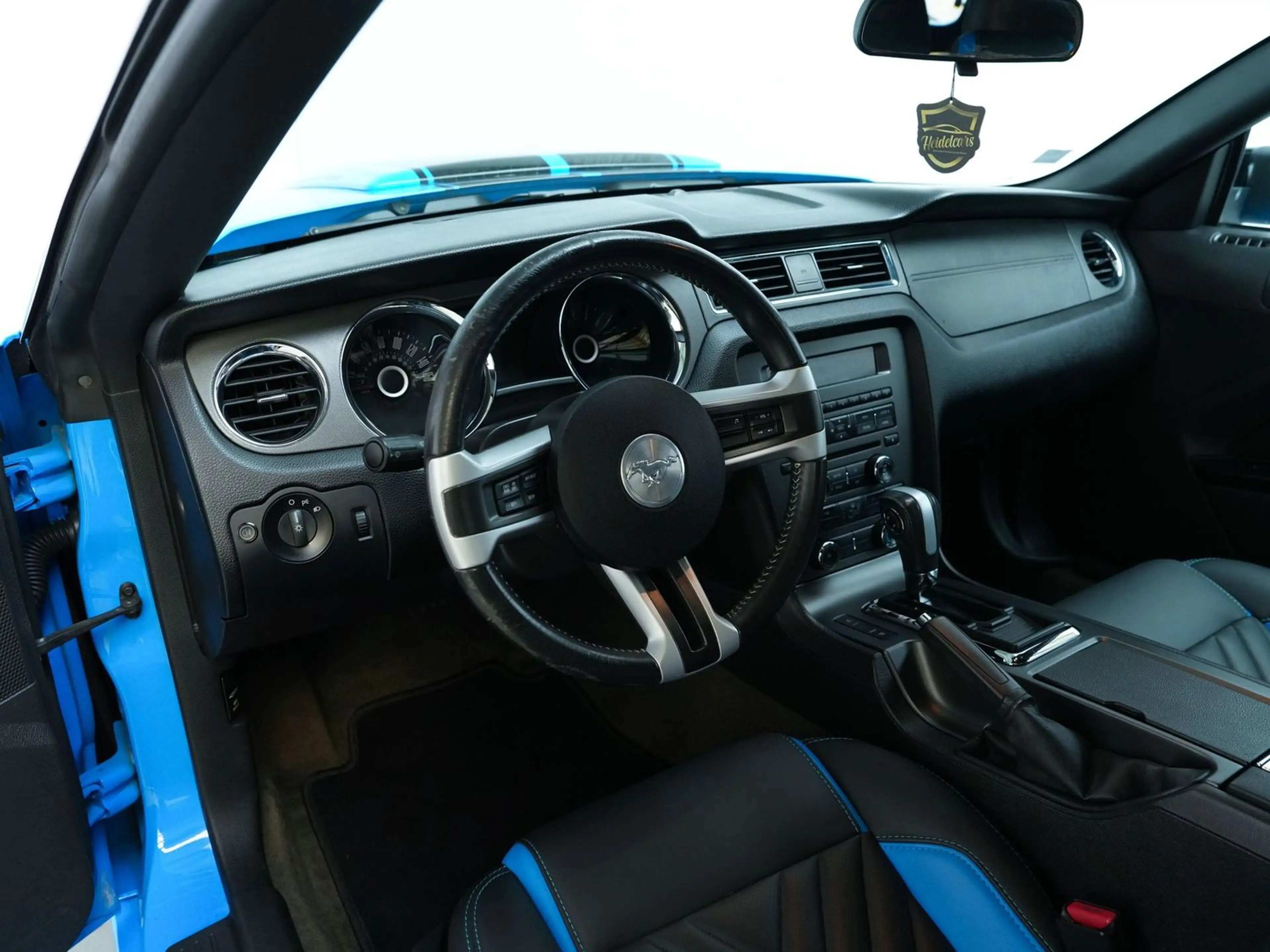 Ford Mustang 3,7 CABRIO*BLUETOOTH*LEDER*AUTOMATIK — photo 8
