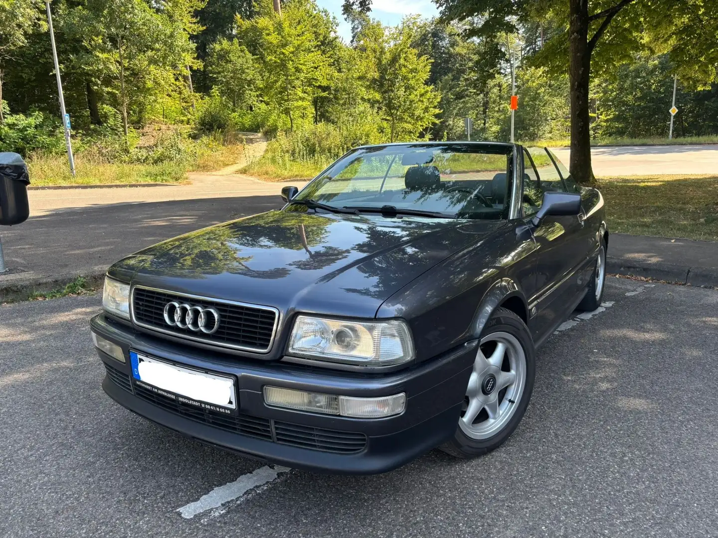 Audi Cabriolet 2.0 - 1
