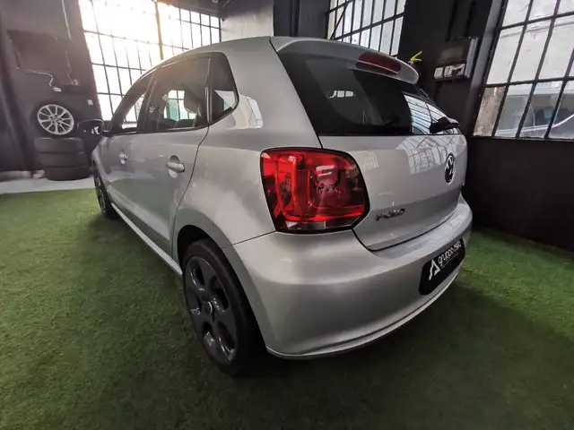 Volkswagen Polo view 3