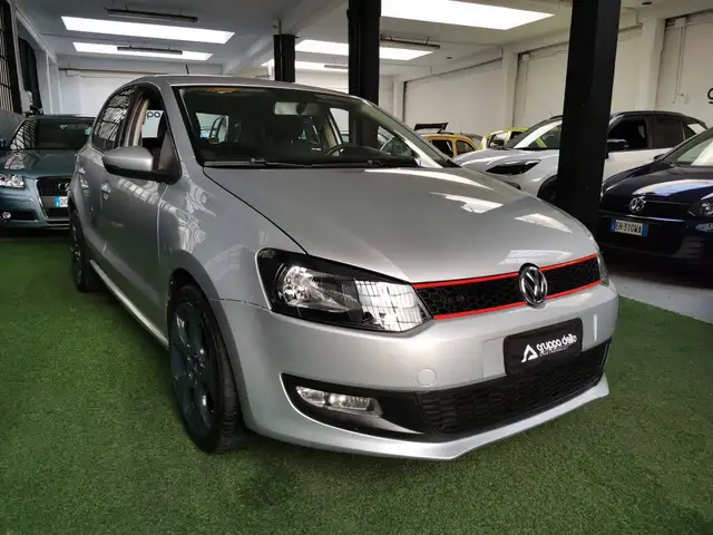 Volkswagen Polo view 5