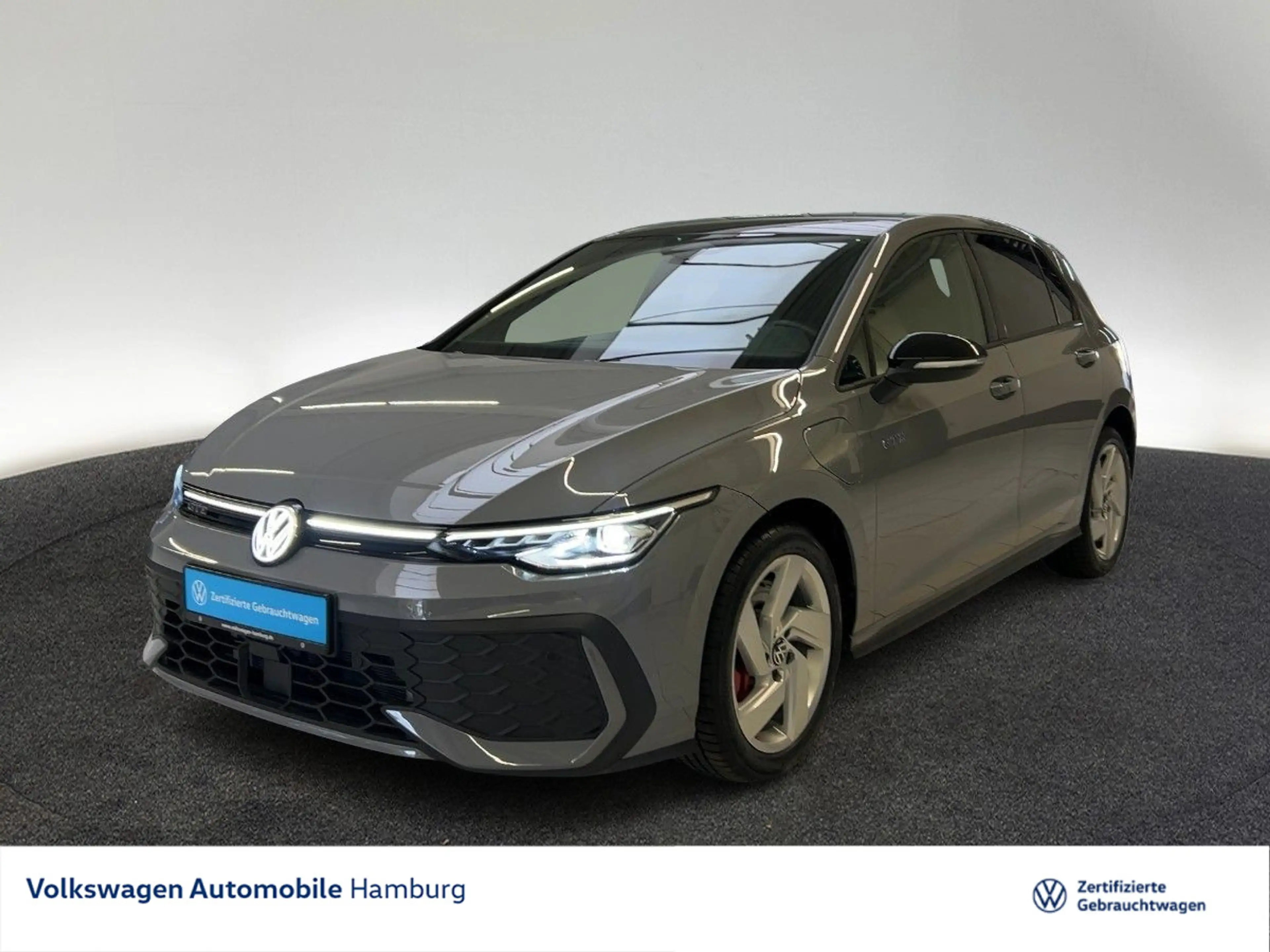 Volkswagen Golf GTE VIII 1.5 eHybrid GTE DSG Rear View Navi App