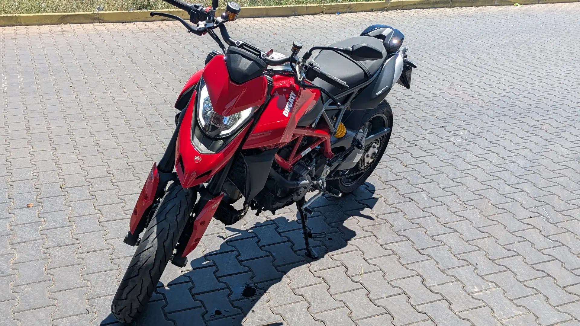 Ducati Hypermotard 950 model year 2022 euro 5 Rouge - 2