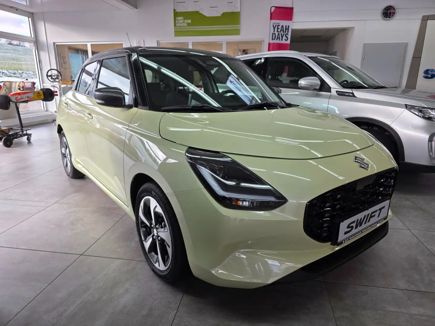 Suzuki Swift 1,2 Comfort+ Gelb - 1