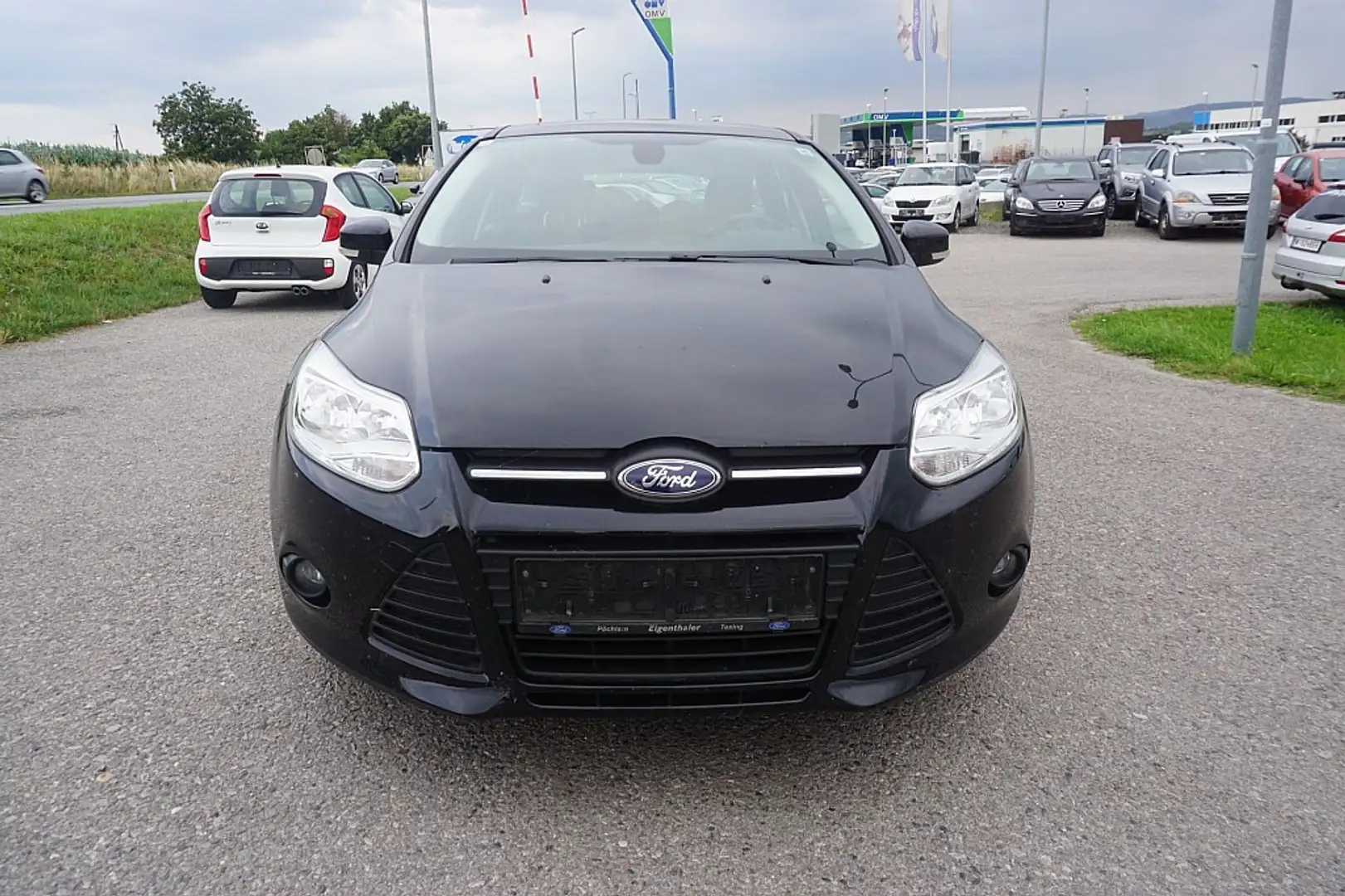 Ford Focus Traveller Trend 1,0 EcoBoost Schwarz - 2