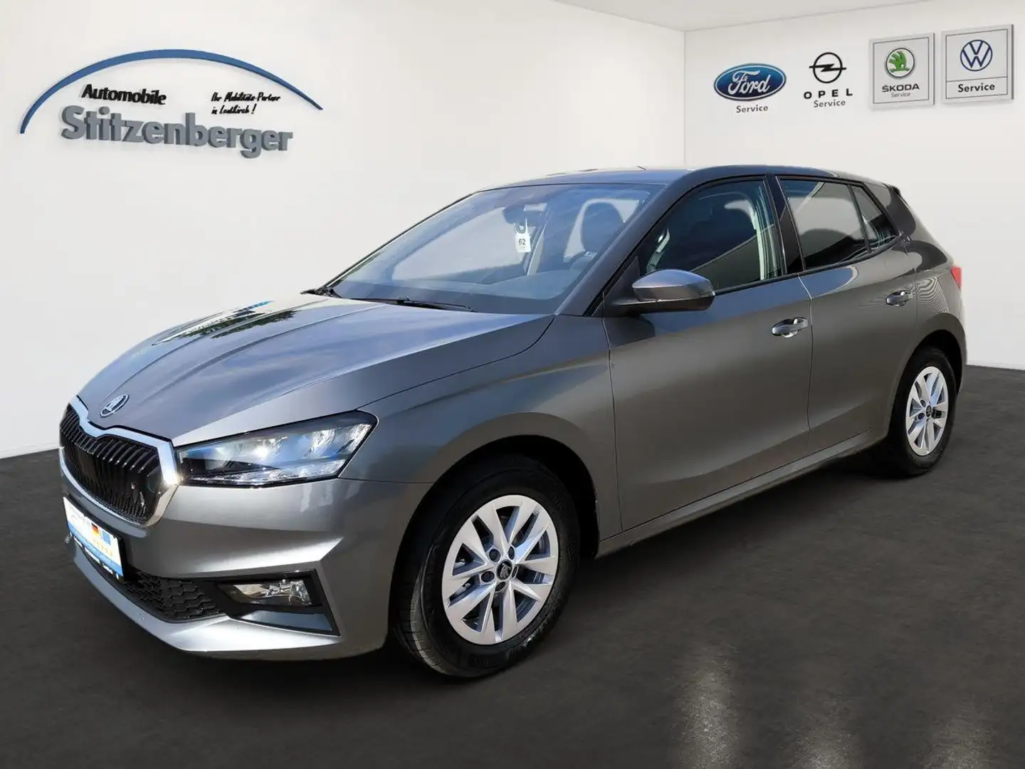 Skoda Fabia Selection 1.0 TSI DSG*Tempomat*SHZ*RFK*LED Grau - 1