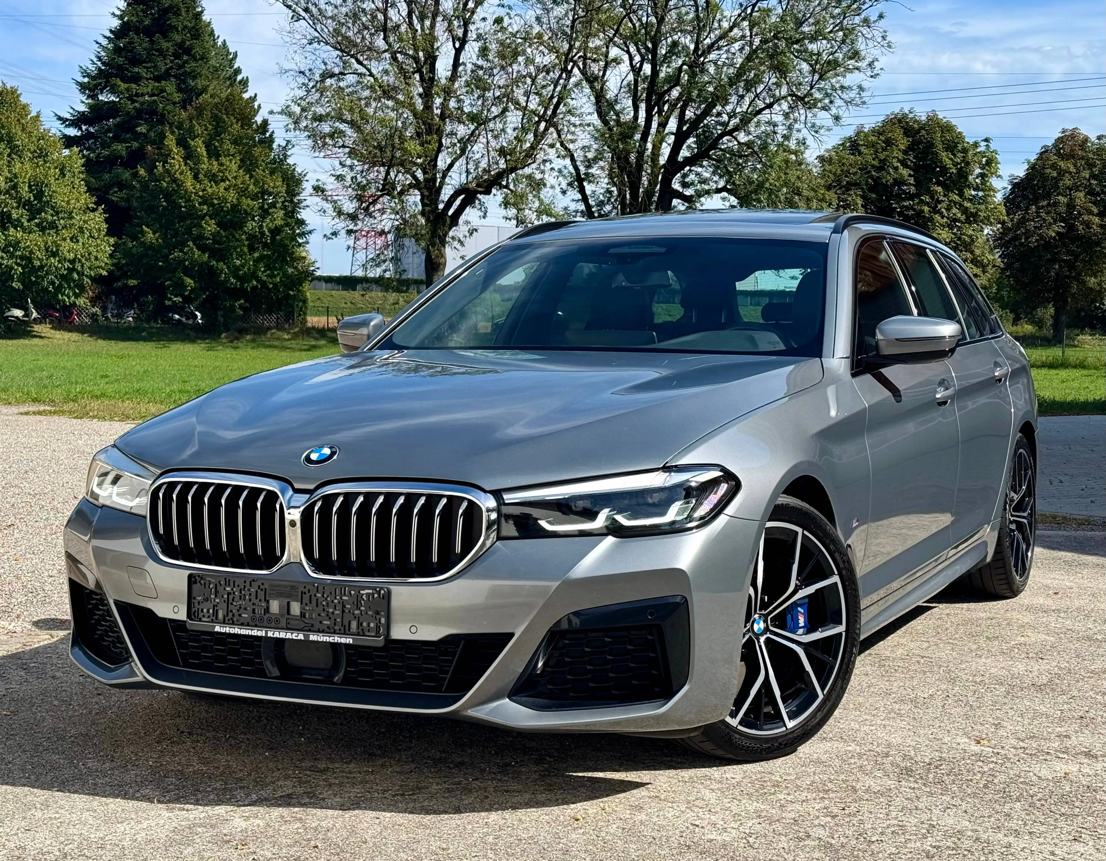 BMW 530 530d M Sport Pano AHK Stanheizung VOLL 1.Hand