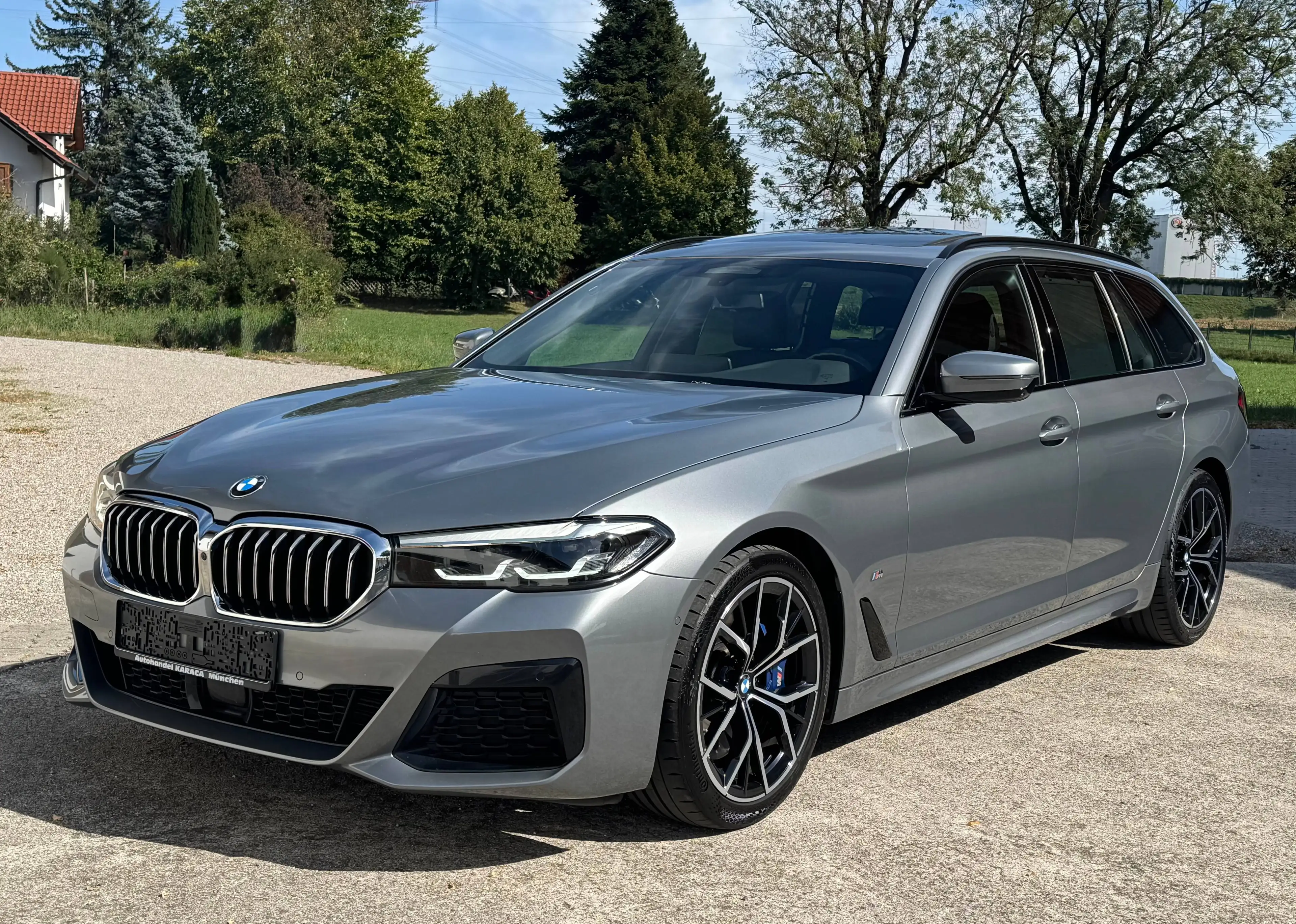 BMW 530 530d M Sport Pano AHK Stanheizung VOLL 1.Hand — photo 4