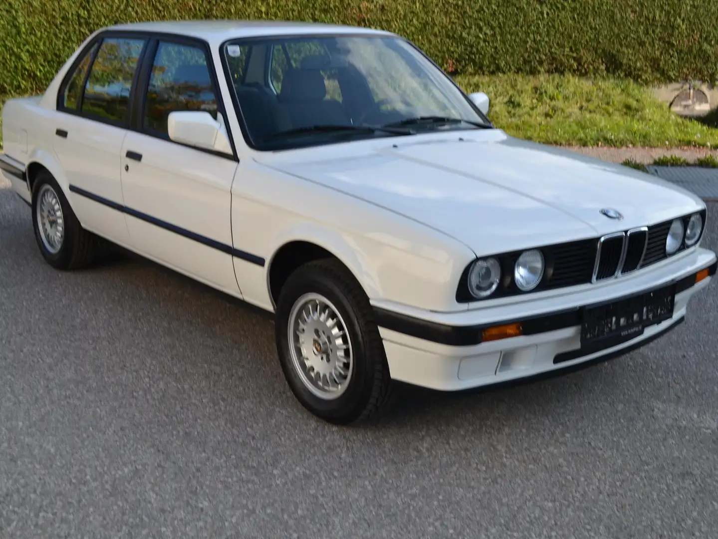 BMW 318 318i Weiß - 2