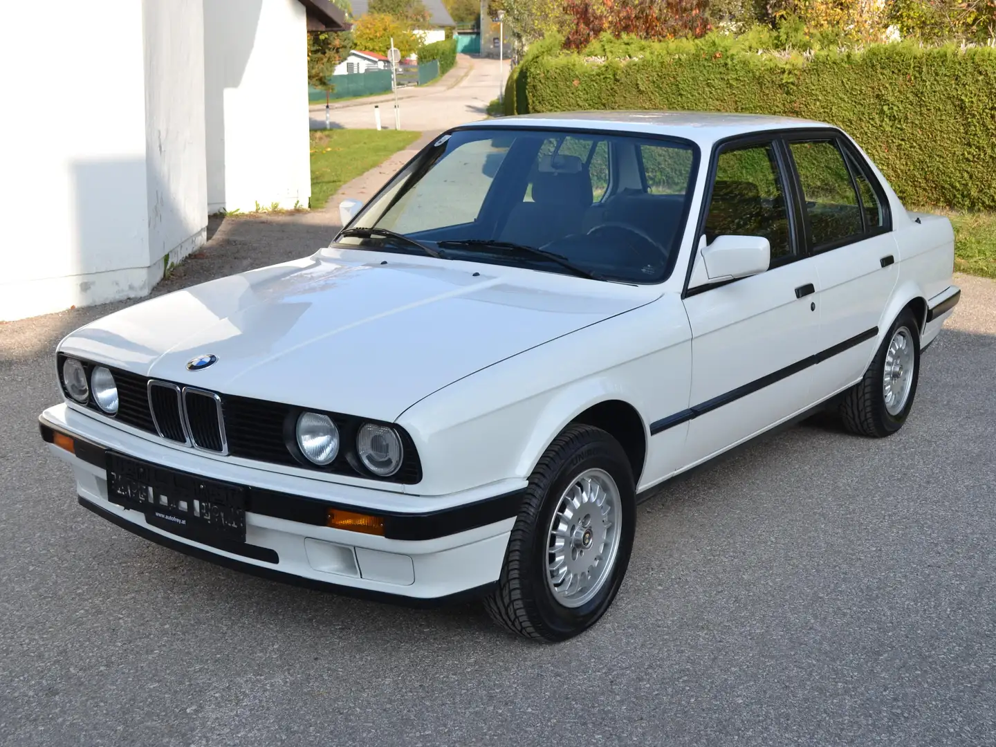 BMW 318 318i Weiß - 1