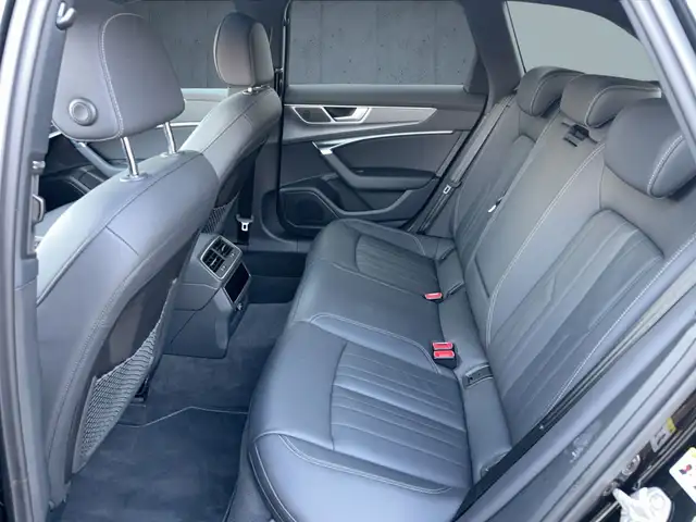 Audi A6 view 13