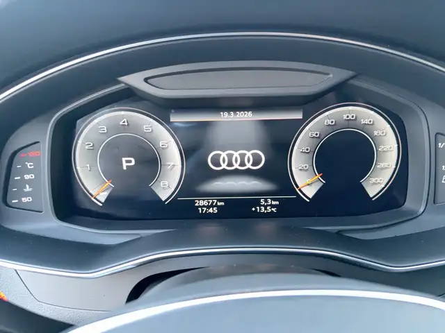 Audi A6 view 11
