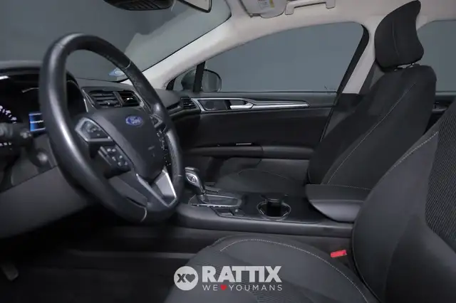 Ford Mondeo view 8