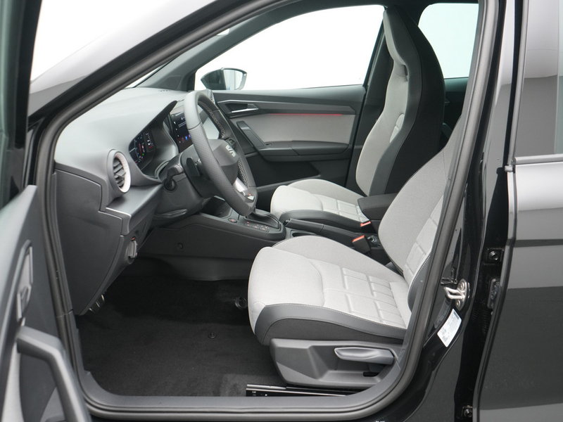 SEAT Arona FR Black Edition AHK LED KAM KEYLESS — photo 11