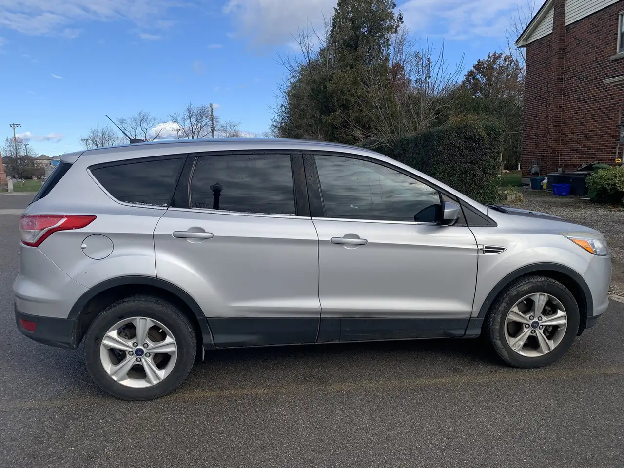 Ford Escape снимка Ford Escape