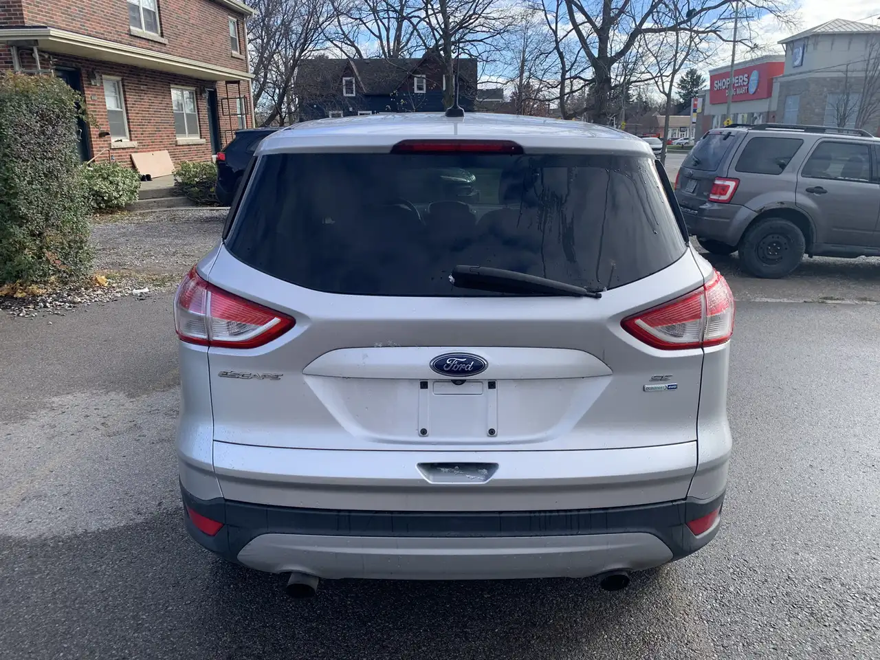 Ford Escape снимка Ford Escape