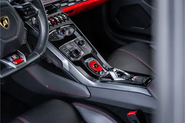 Lamborghini Huracan view 14