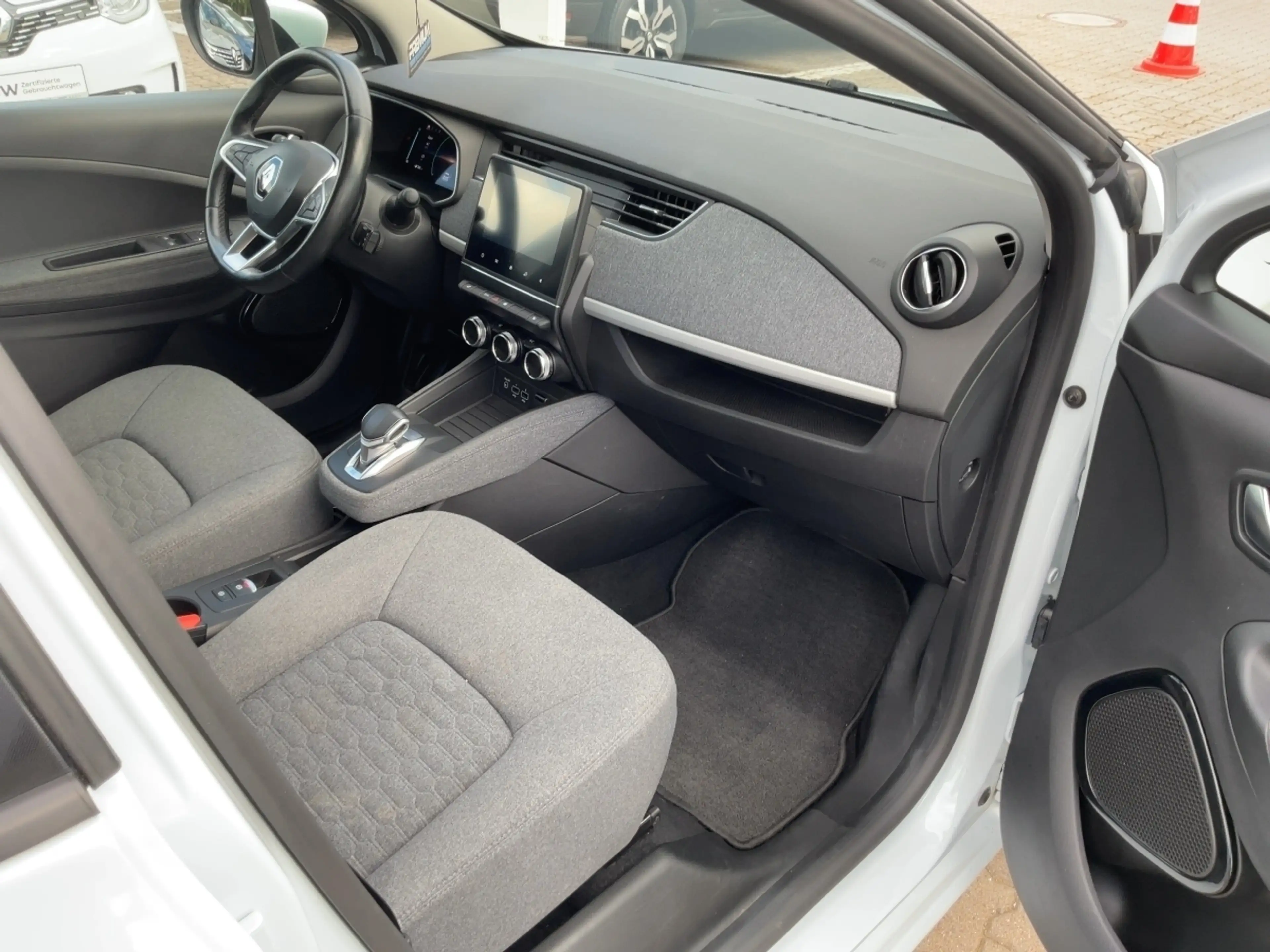 Renault ZOE R110 Z.E. 50 Experience inkl. Batterie — photo 11