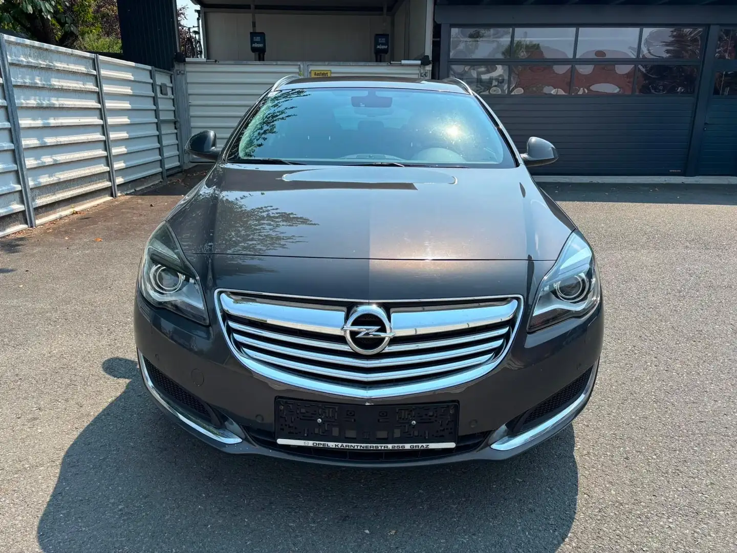 Opel Insignia 1.4 Turbo Sports Tourer ecoFLEXStart/Stop Edition Grau - 2