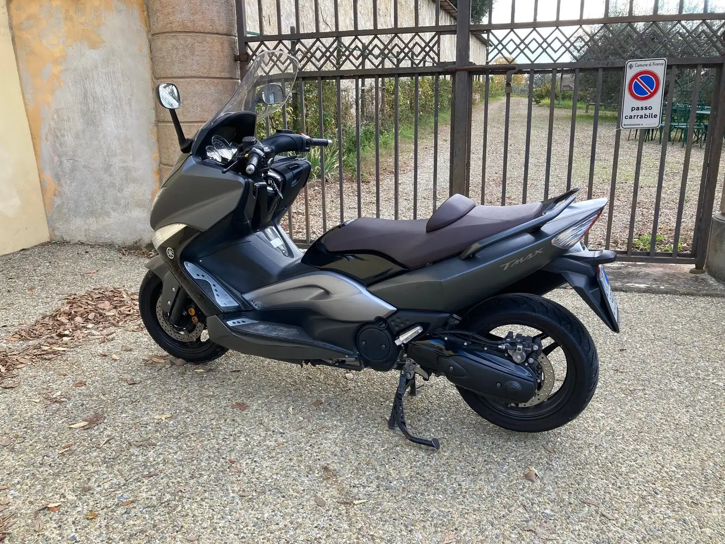 Yamaha TMAX 500 Gris - 1