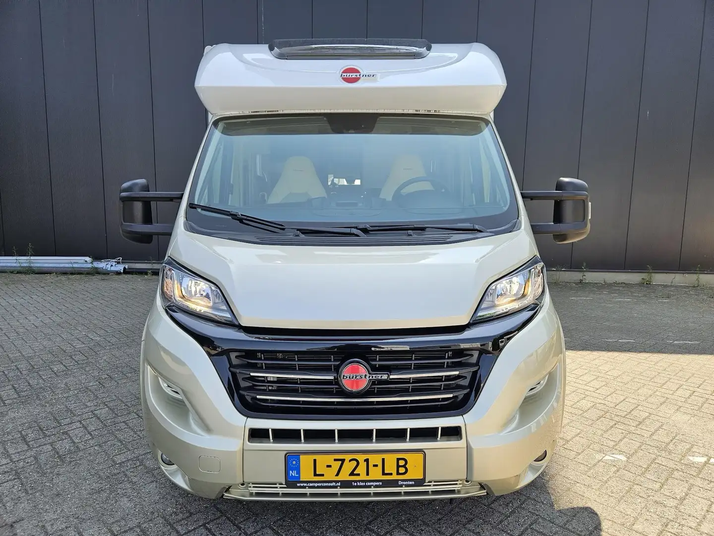 Bürstner Lyseo Privilege 680 G Face to face zit en vee Beige - 2