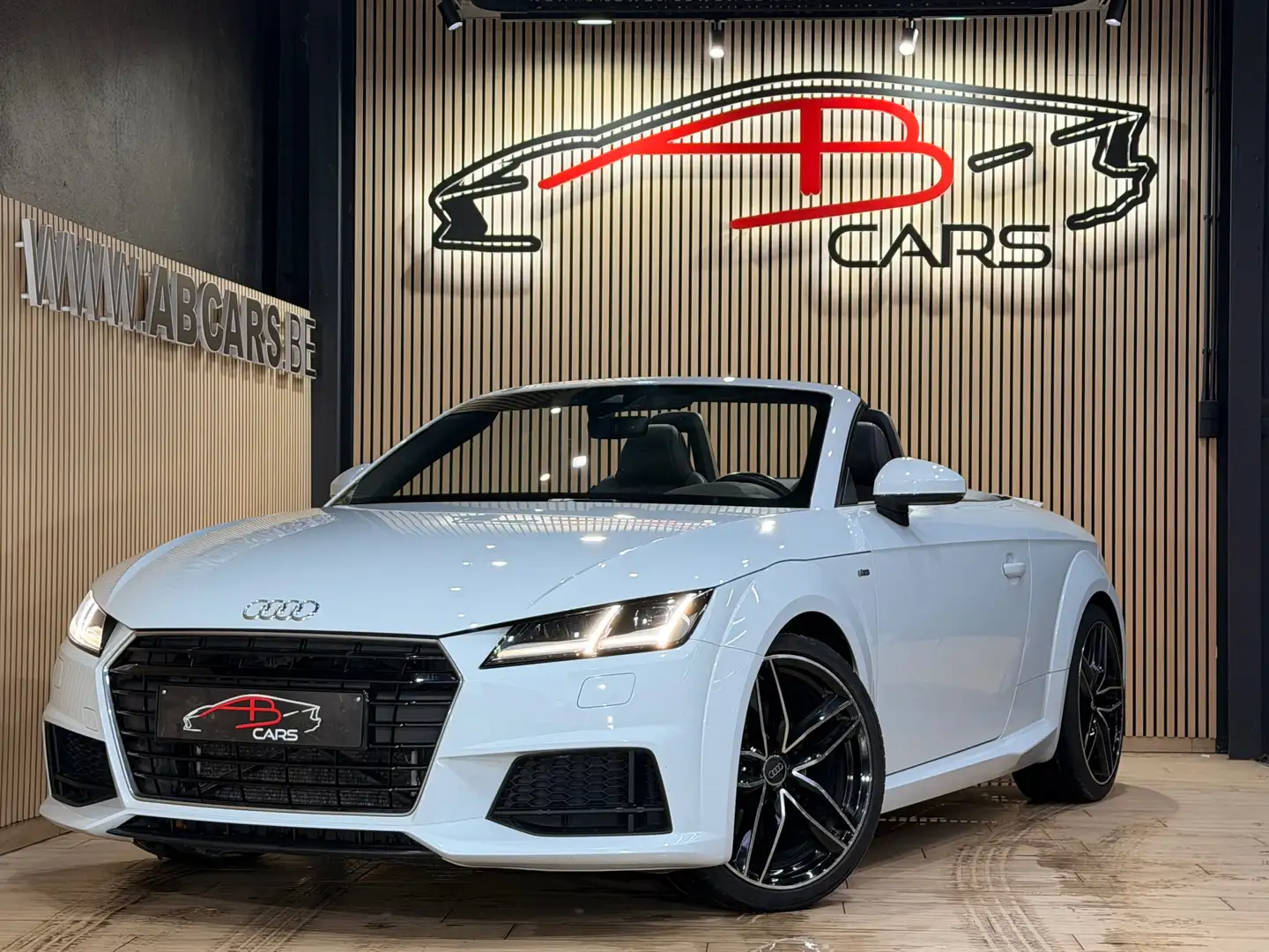 Audi TT Roadster 2.0 TDi ultra S LINE * GARANTIE 12 MOIS * Blanc - 1