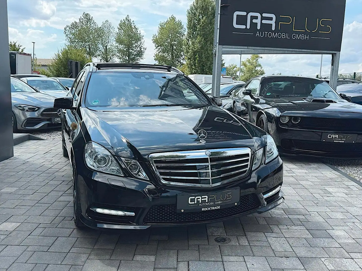 Mercedes-Benz E 500 CGI AMG Black Edition *ACC*Pano*Airmatic* Negru - 2