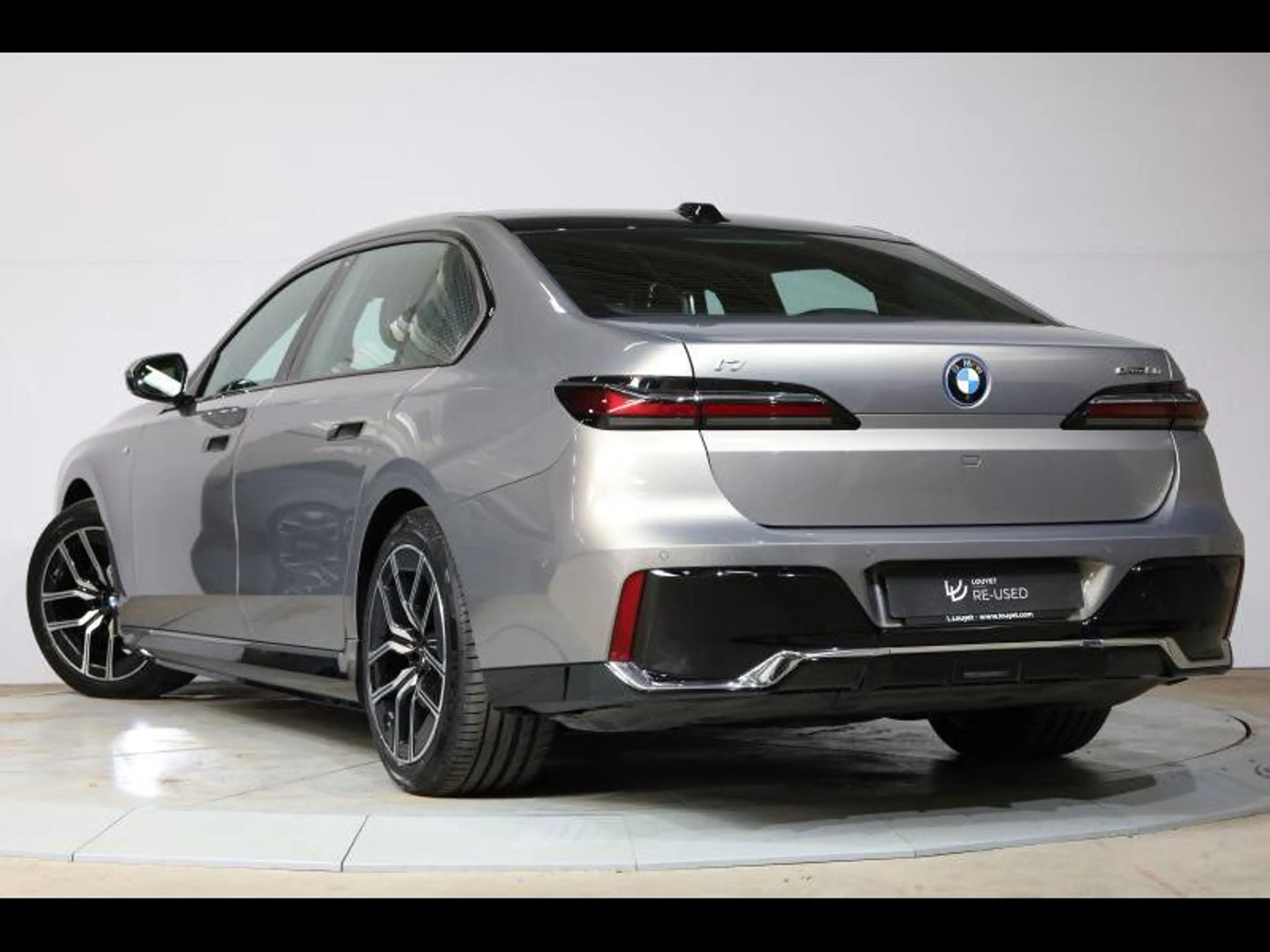 BMW i7 eDrive50 Kit M Sport — photo 5