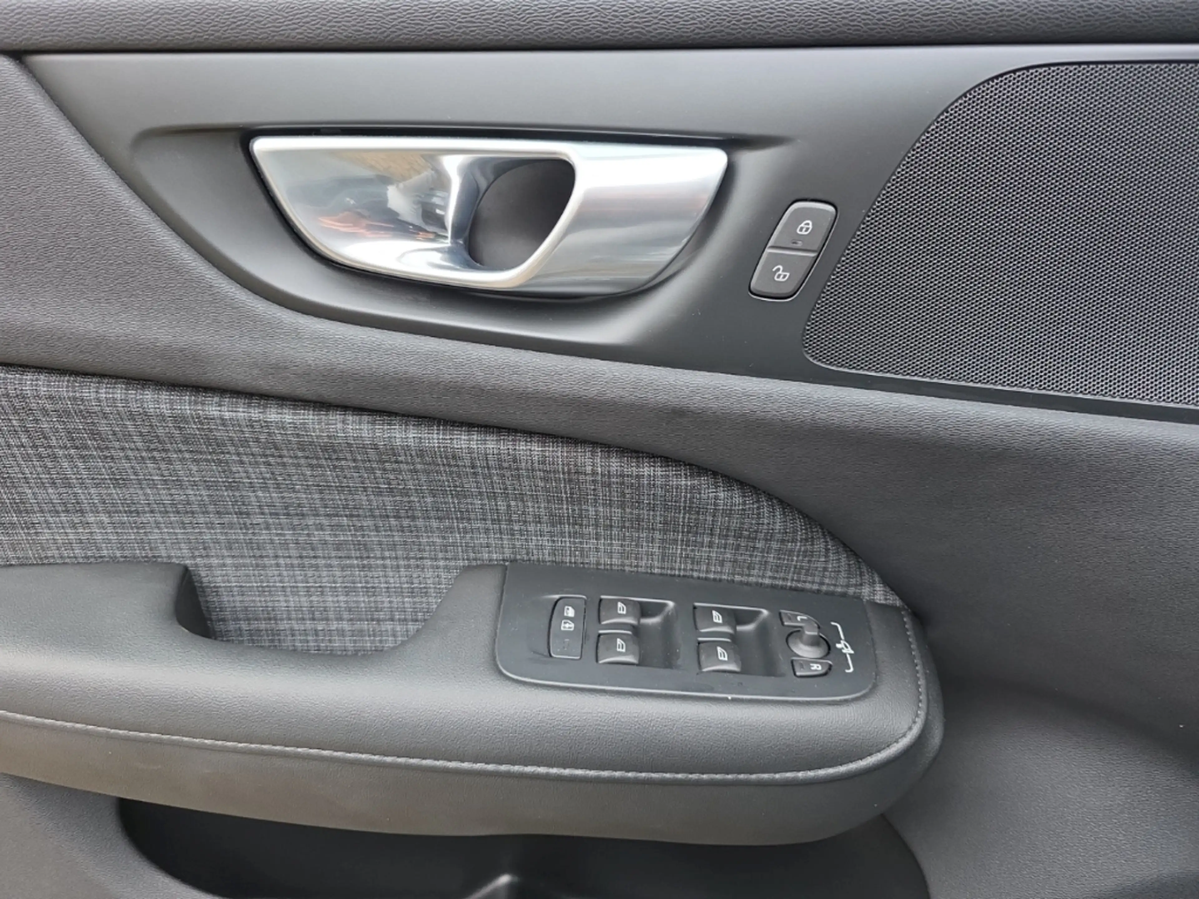 Volvo S60 Rückfahrkamera PDC ACC LED Tempomat — photo 20