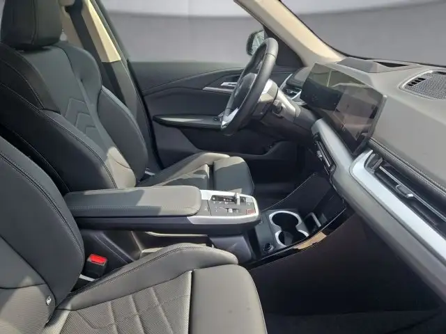 BMW iX1 eDrive20 U11 Ansicht 11