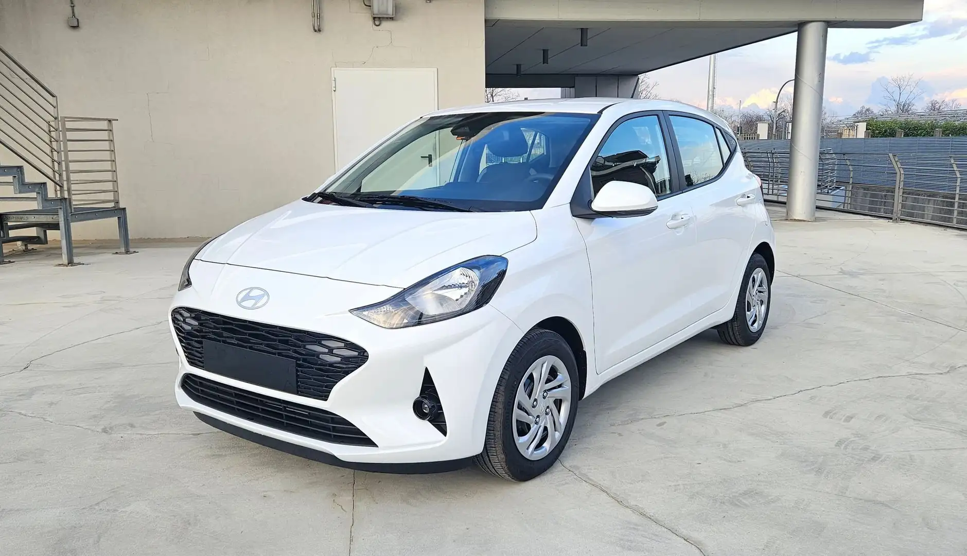 Hyundai i10 1.0 MPI Connectline My'25  con Formula Fidelity N Grigio - 1