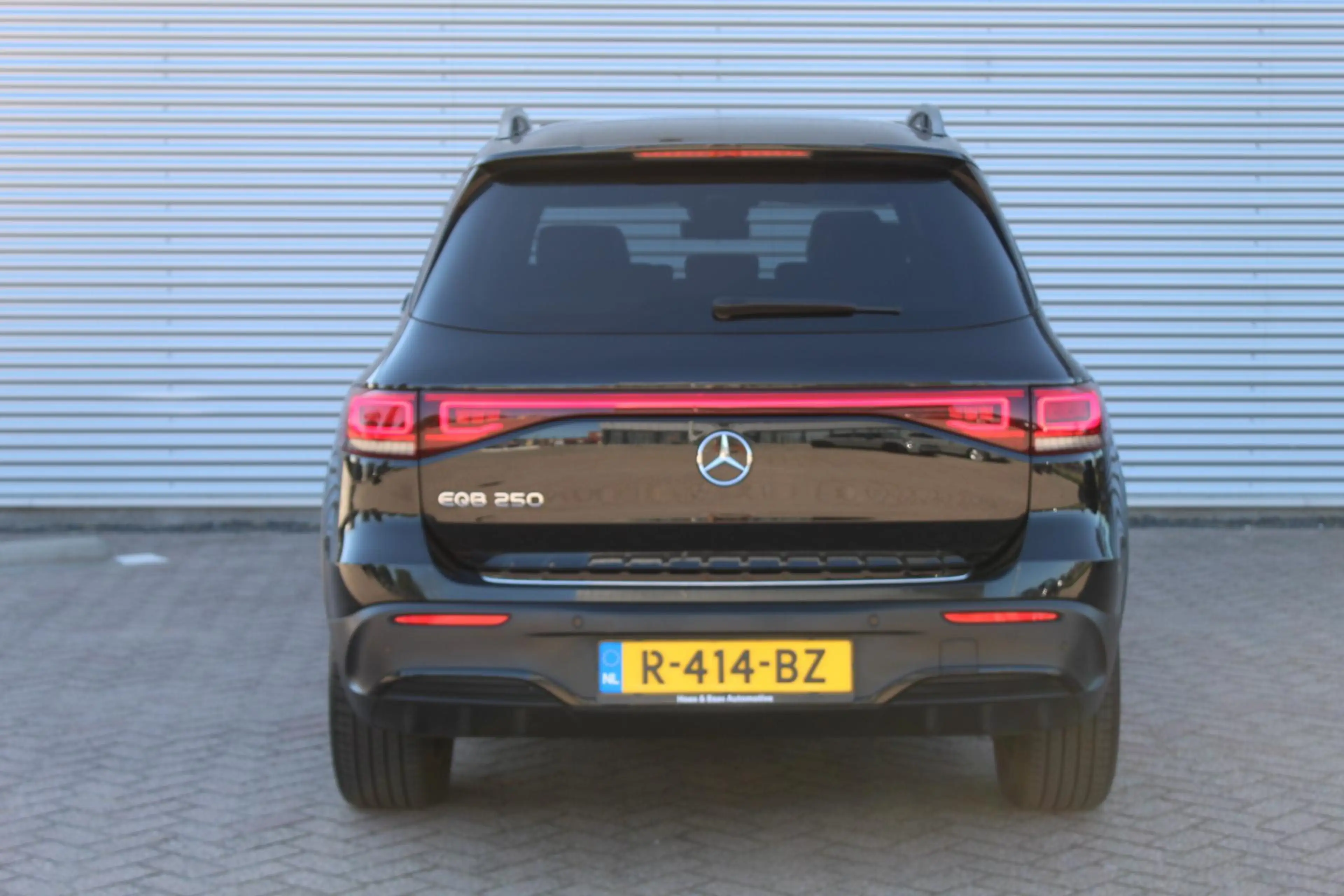 Mercedes-Benz EQB 250 AMG Line 7p. 67 kWh AMG/Pano/Memory/SOH 96% — photo 7