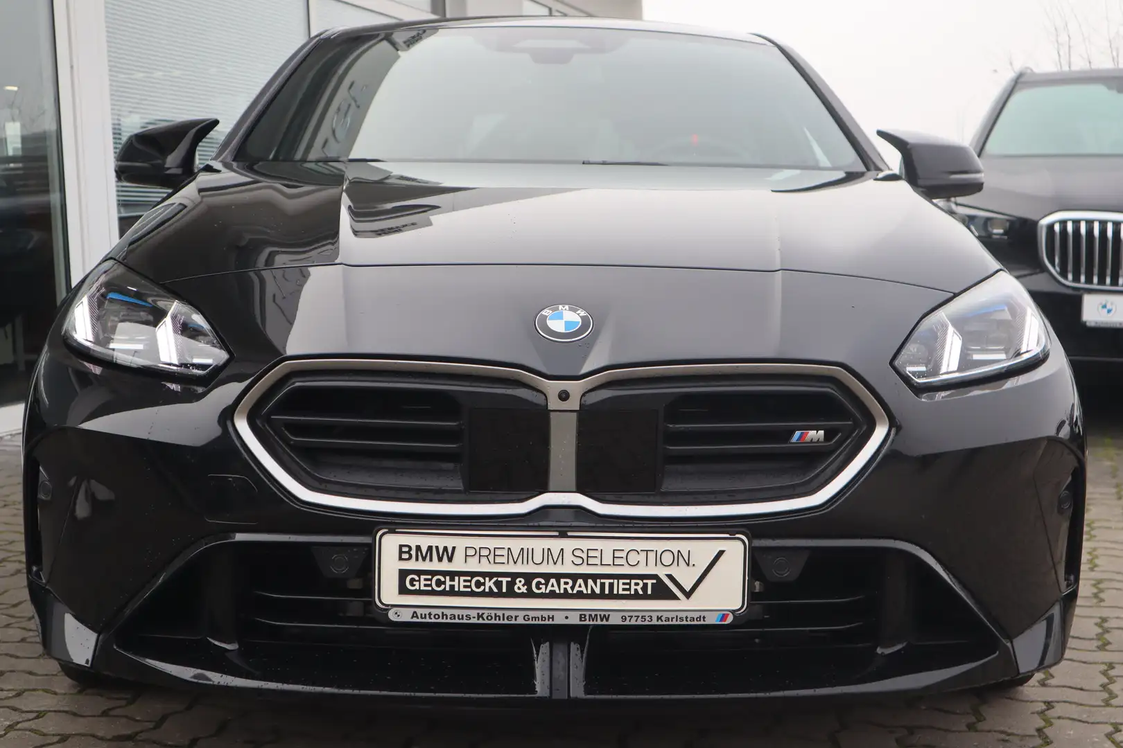 BMW 135 M135 xDrive Hatch/Head-Up/HK/DAB/LED/AHK/Lhz Noir - 2