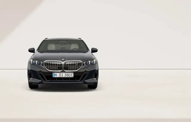 BMW I5 view 5