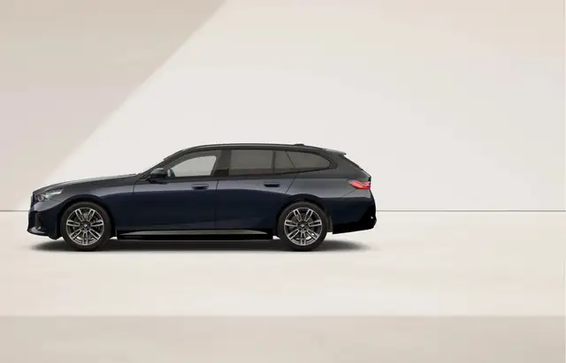 BMW I5 view 11