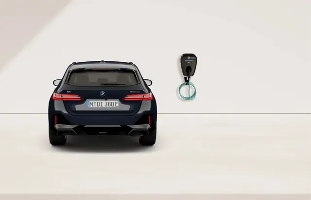 BMW I5 view 6
