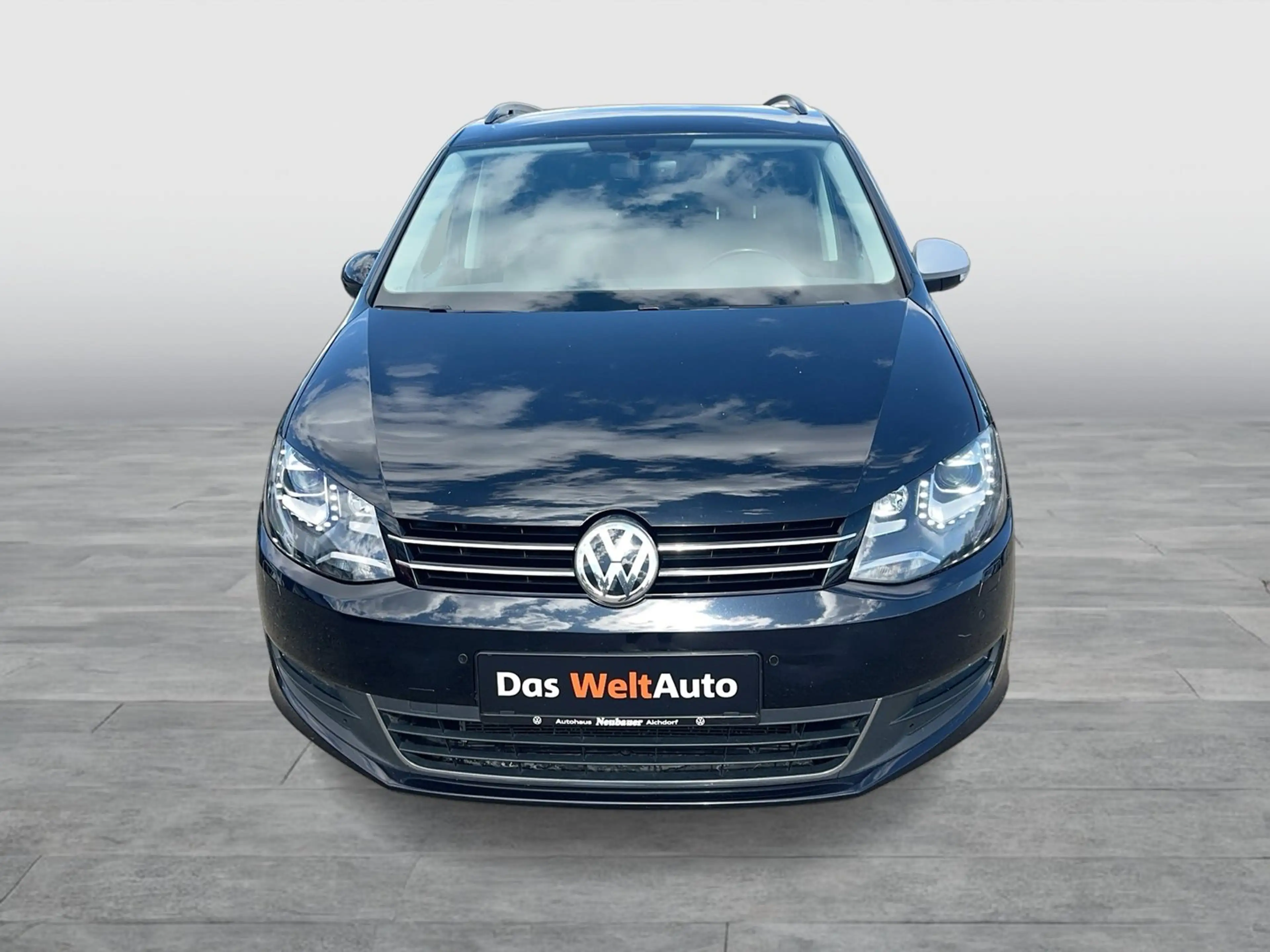 Volkswagen Sharan Business TDI SCR DSG — photo 10