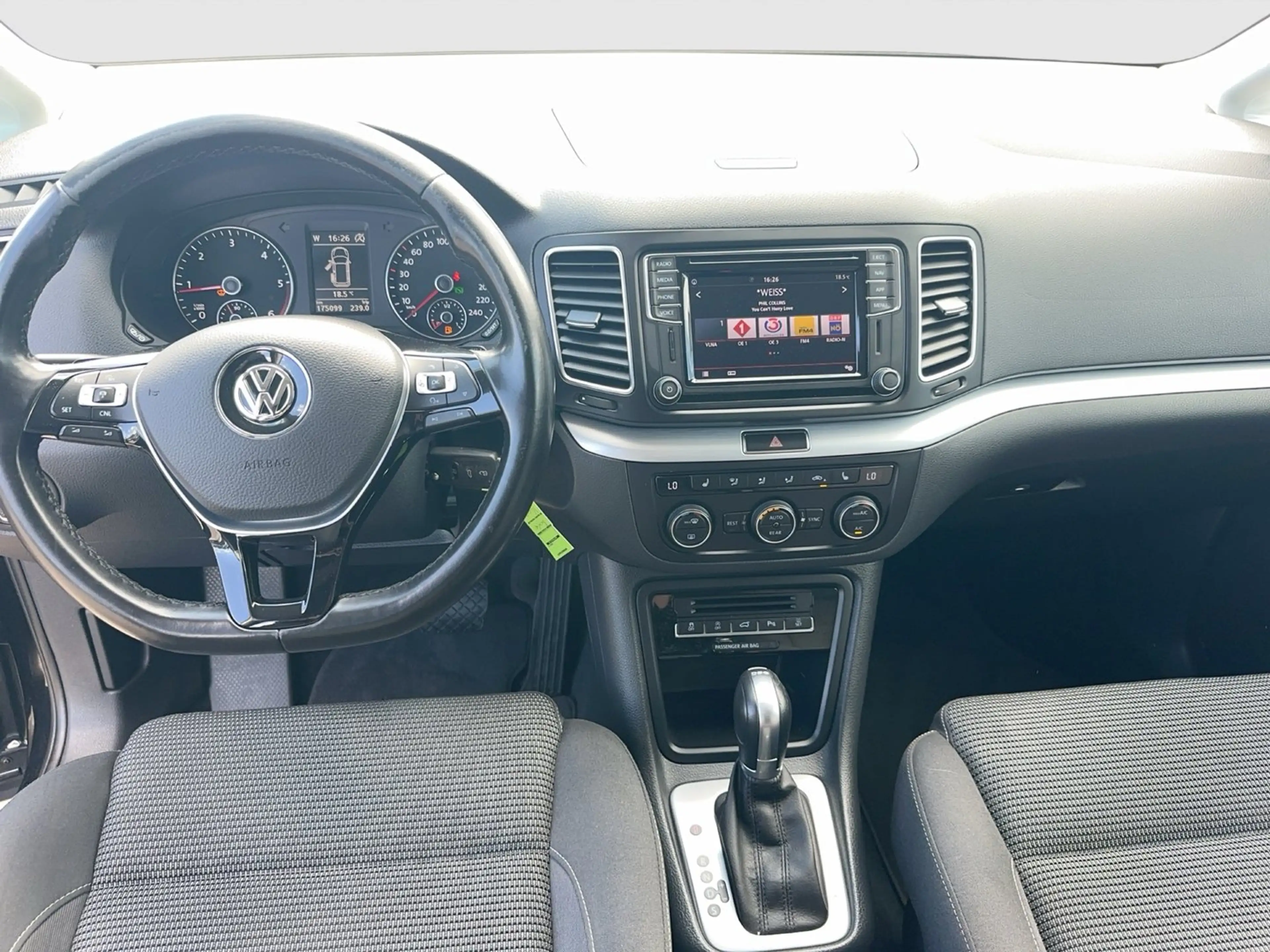 Volkswagen Sharan Business TDI SCR DSG — photo 7