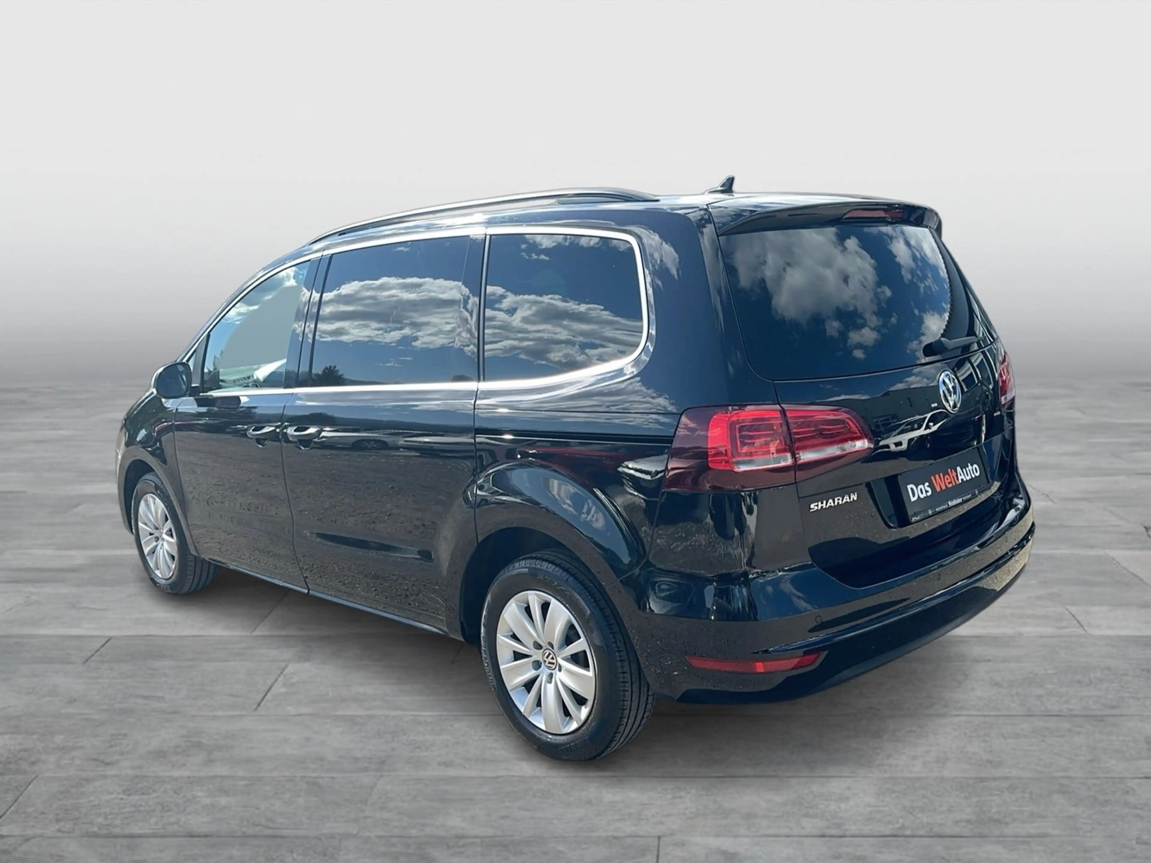 Volkswagen Sharan Business TDI SCR DSG — photo 3