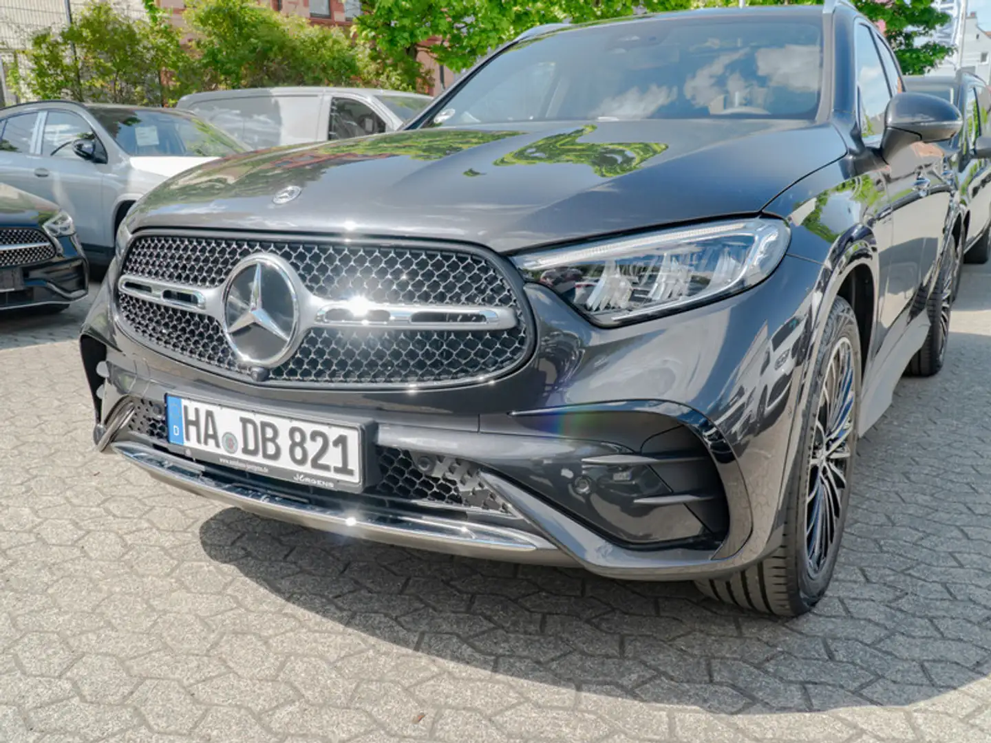Mercedes-Benz GLC 200 d 4M AMG-Sport/360/Pano/AHK/Totw/Sound Grau - 2