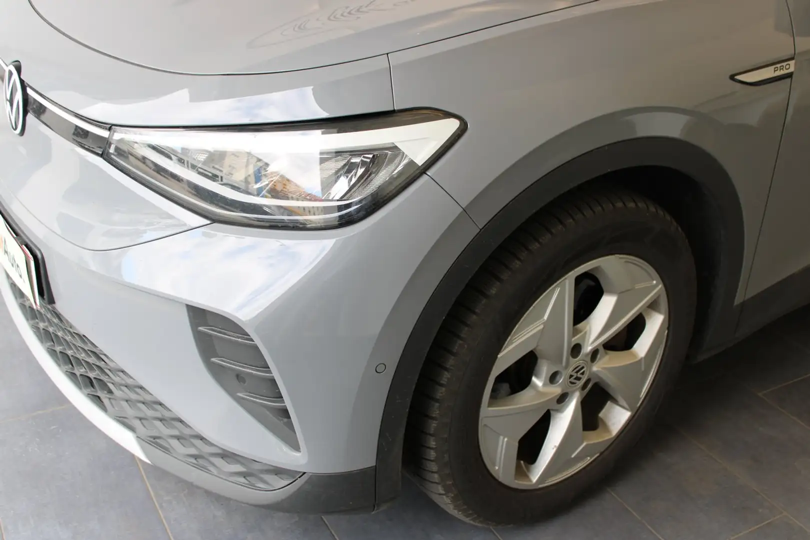 Volkswagen ID.4 Pro Performance 150 kW Grau - 2