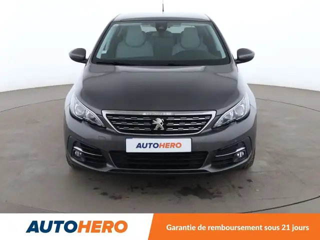Peugeot 308 view 9