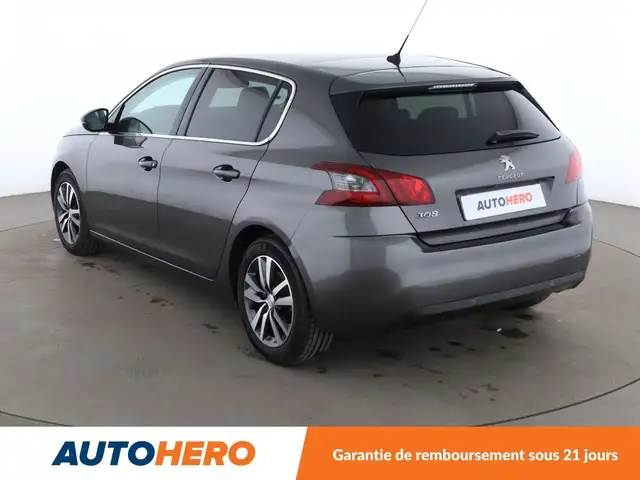 Peugeot 308 view 4