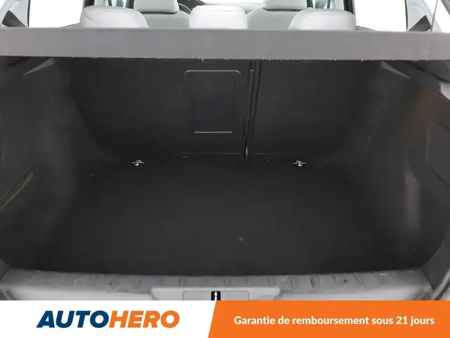 Peugeot 308 view 17