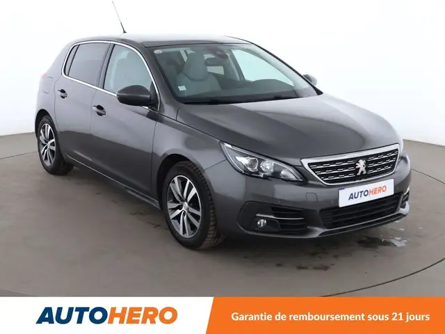 Peugeot 308 view 8