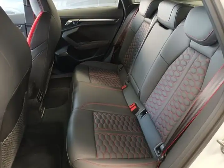 Audi A3 2023, foto 13